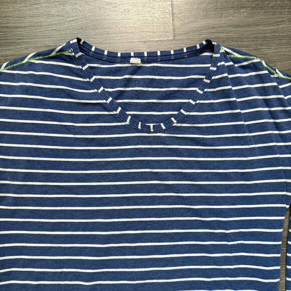Lululemon Women's Weekend Long Sleeve - Blue/White Stripe - Picture 4 of 7